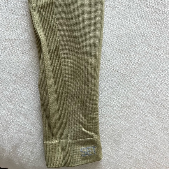 Set Active Set - Picture 5 of 5